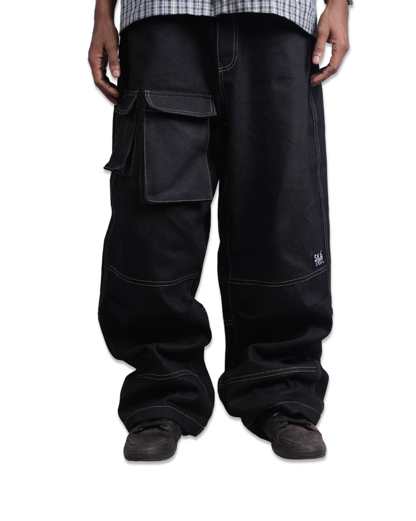 CONTRAST CARGO DENIM PANTS