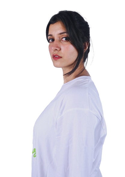 OVERSIZED WHITE T-SHIRT